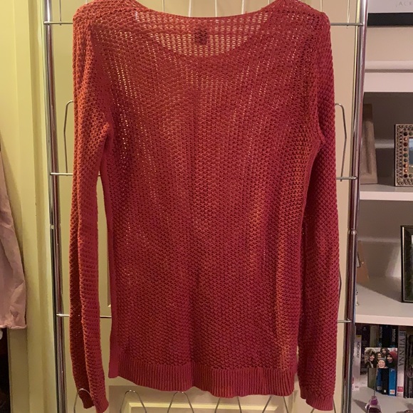 Rustic red sweater - Picture 2 of 3